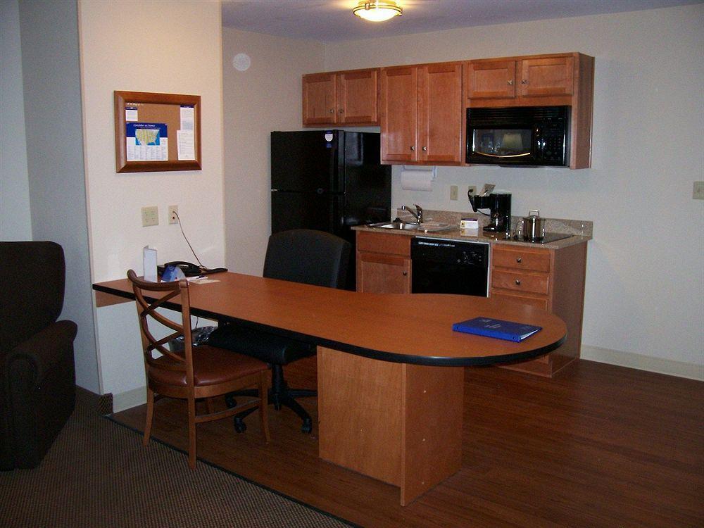 Candlewood Suites Winchester By Ihg Εξωτερικό φωτογραφία