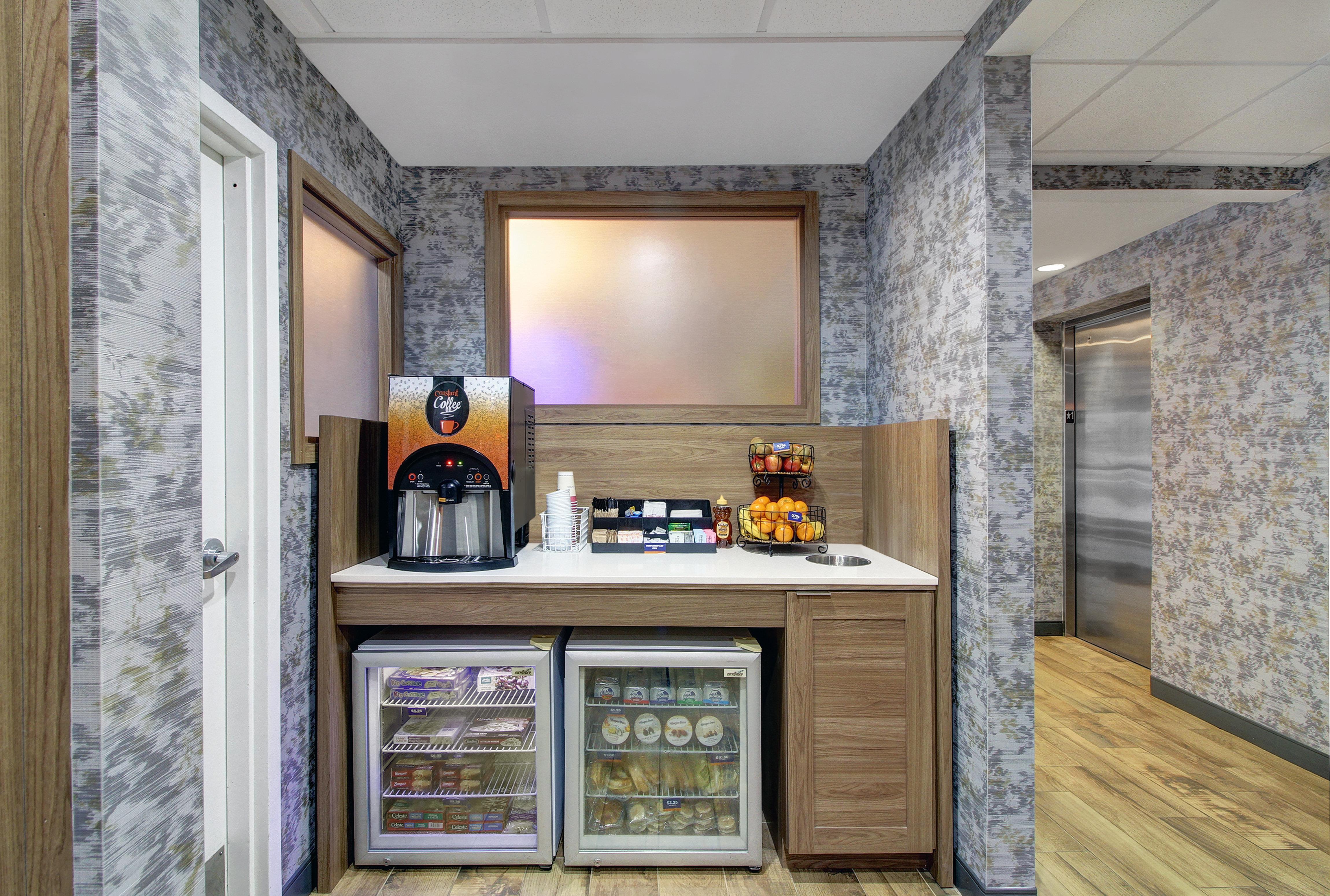 Candlewood Suites Winchester By Ihg Εξωτερικό φωτογραφία