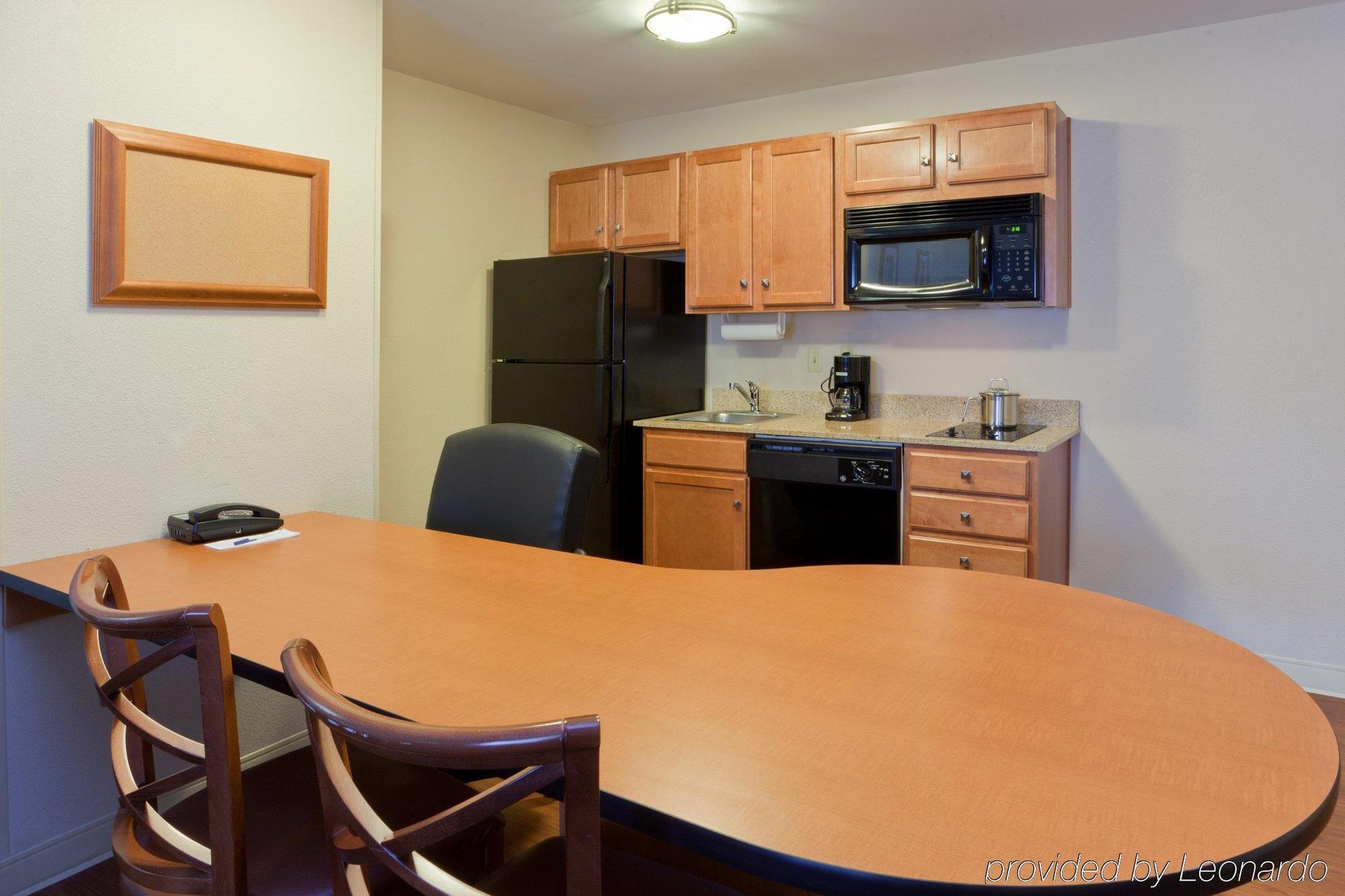 Candlewood Suites Winchester By Ihg Δωμάτιο φωτογραφία