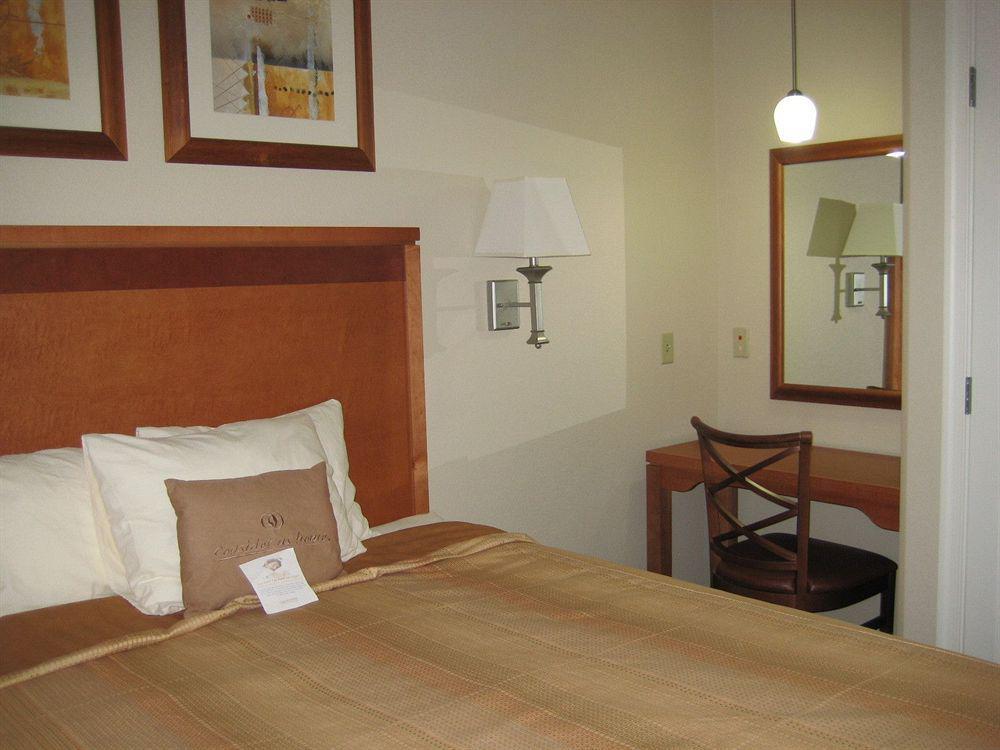 Candlewood Suites Winchester By Ihg Δωμάτιο φωτογραφία