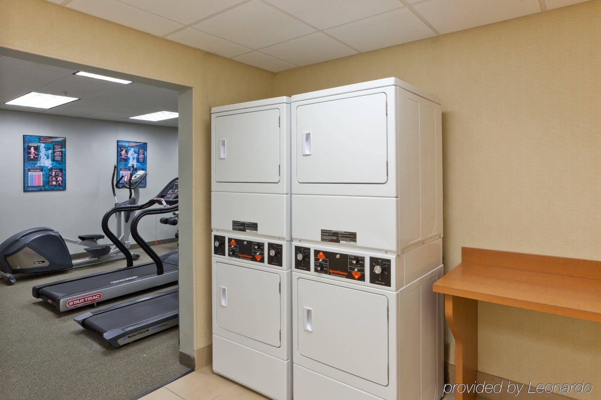 Candlewood Suites Winchester By Ihg Εξωτερικό φωτογραφία