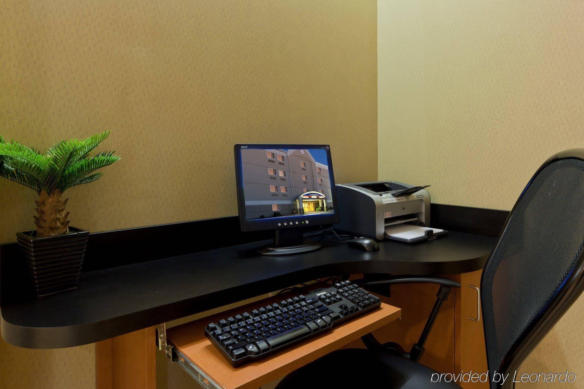 Candlewood Suites Winchester By Ihg Εξωτερικό φωτογραφία